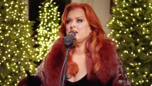 Wynonna Misses New Years Eve Performance, Issues Health Update
