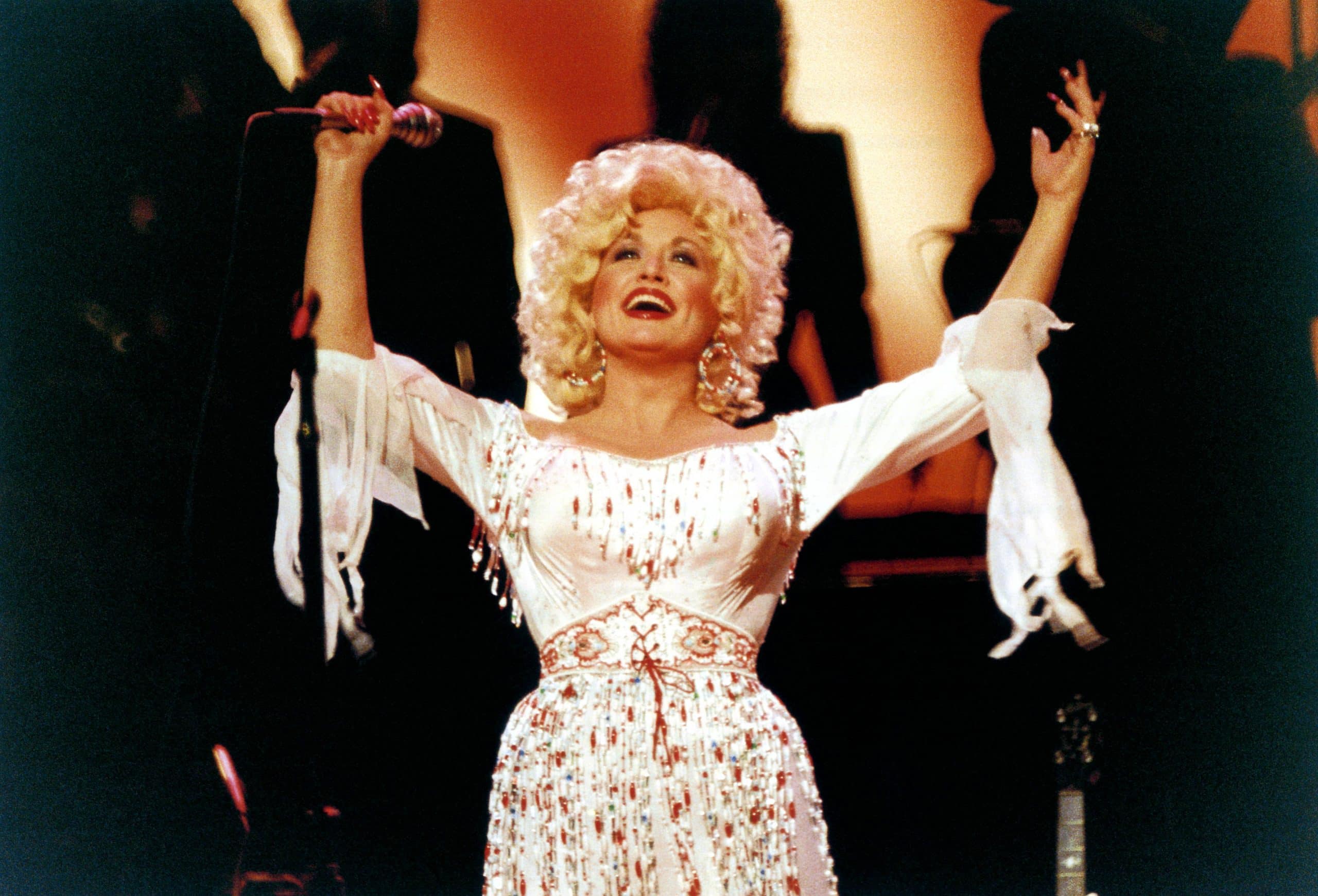 Country Singers With Gospel Albums - Dolly Parton has released many gospel projects throughout her decades-long career