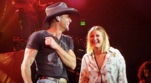 Tim McGraw’s Daughter Hilariously Recreates His Old Photo