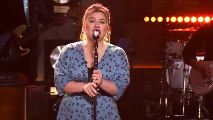 Kelly Clarkson Puts Her Twist On A 90s Country Hit