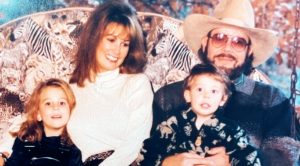 Hank Jr. Shares Photos & Memories Of Late Wife Mary Jane