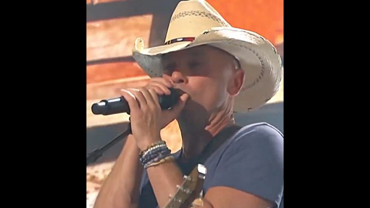Kenny Chesney Closes Out CMT Music Awards With One Of His Classics | Classic Country Music Videos