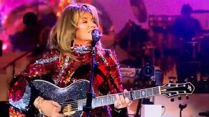 Shania Twain Joins Former Boy Band Member For Surprise Performance At Coachella