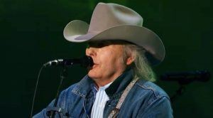 Dwight Yoakam Warns Fans About Imposters On Social Media