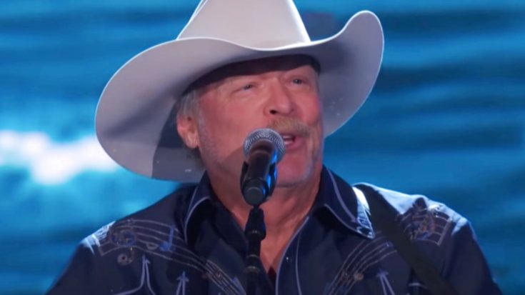 “Artist Of A Lifetime” Alan Jackson Performs “Chattahoochee” & The Whole Crowd Sings Along | Classic Country Music | Legendary Stories and Songs Videos