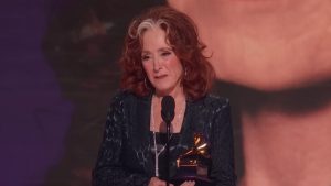 Who Is Bonnie Raitt, The Iconic Musician Who Rattled The 2023 Grammy Awards
