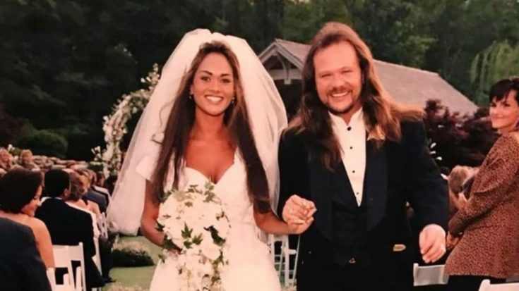 Get To Know Travis Tritt’s Wife, Theresa Nelson Tritt | Classic Country Music | Legendary Stories and Songs Videos