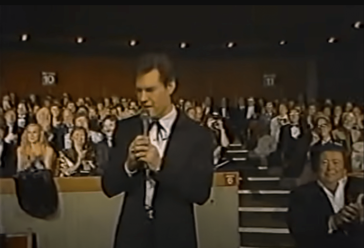 Randy Travis singing "Forever and Ever, Amen" at 1987 Awards Show.
