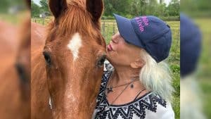 Tanya Tucker Mourns Death Of Beloved Horse, Says She’ll Never Be The Same
