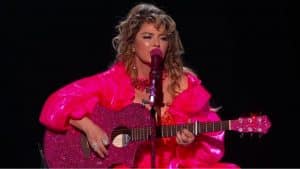 Shania Twain Once Wet Herself During A Show, And Covered It Up Like A Pro