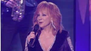 Reba McEntire Performs On ‘America’s Got Talent’ Results Show