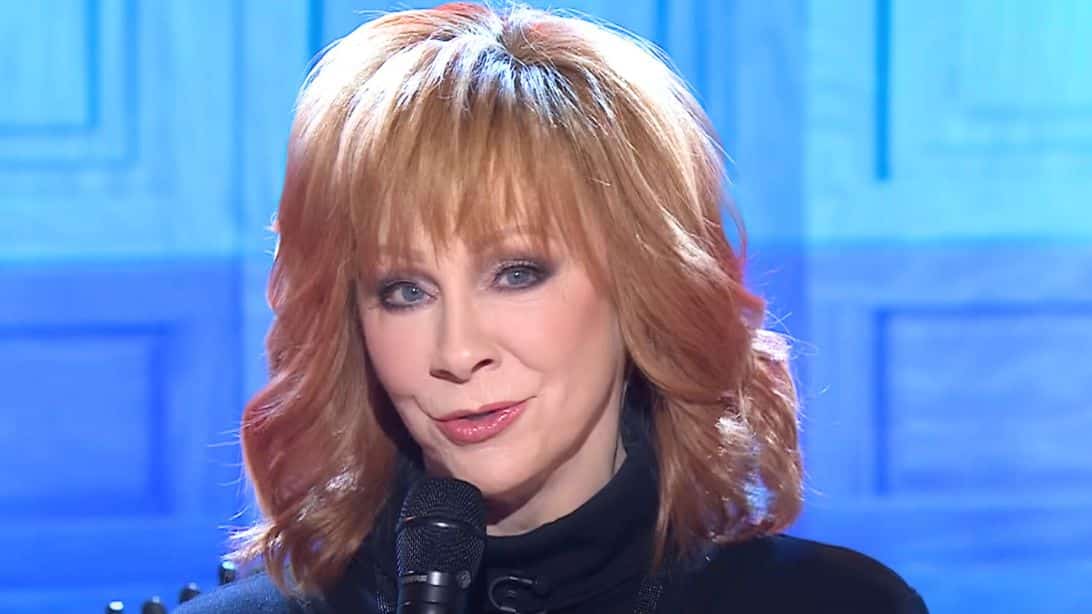 Reba Performs Emotional New Song “Seven Minutes In Heaven” Live For The