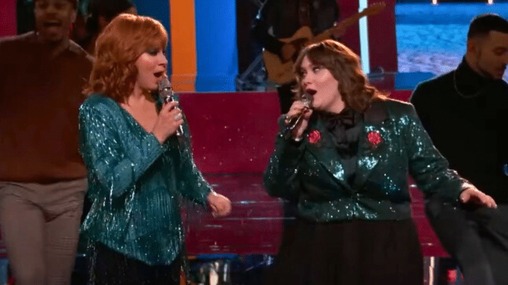 Reba & Ruby Leigh Sing “Rockin’ Around The Christmas Tree” Duet On “Voice” Finale | Classic Country Music | Legendary Stories and Songs Videos