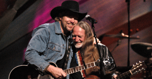 Hear Willie Nelson Sing Toby Keith’s “Don’t Let The Old Man In”