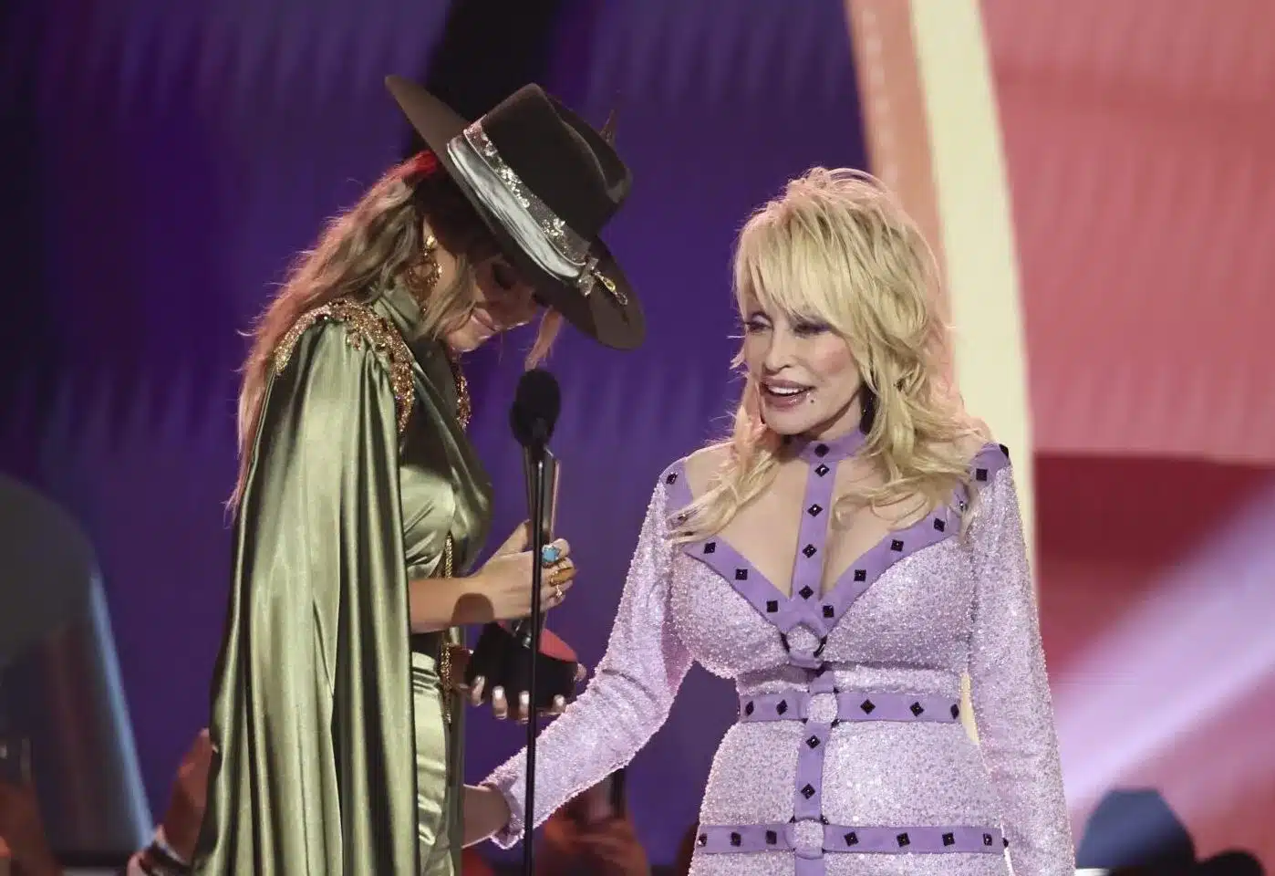 Dolly Parton and Lainey Wilson met at the ACM Awards in 2023 when Dolly presented an award to Lainey