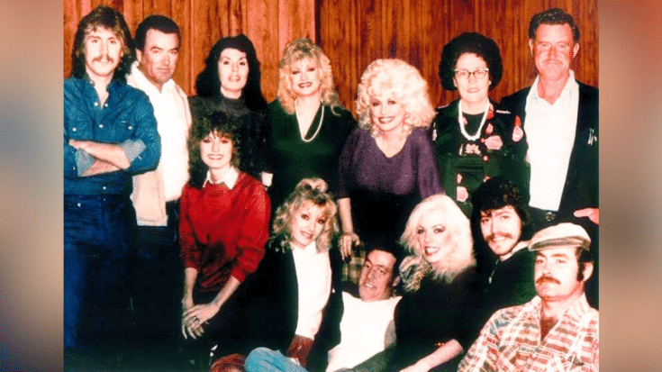 Dolly Parton Has 11 Siblings: Learn About All Of Her Brothers & Sisters | Classic Country Music | Legendary Stories and Songs Videos