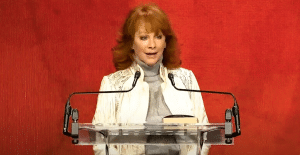 Reba Gives Moving Speech Upon Receiving Western Heritage Awards’ Lifetime Achievement Award