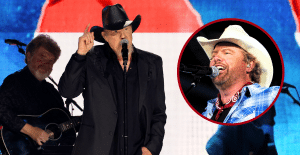 Trace Adkins Sings “American Soldier” In Compelling Tribute To Toby Keith