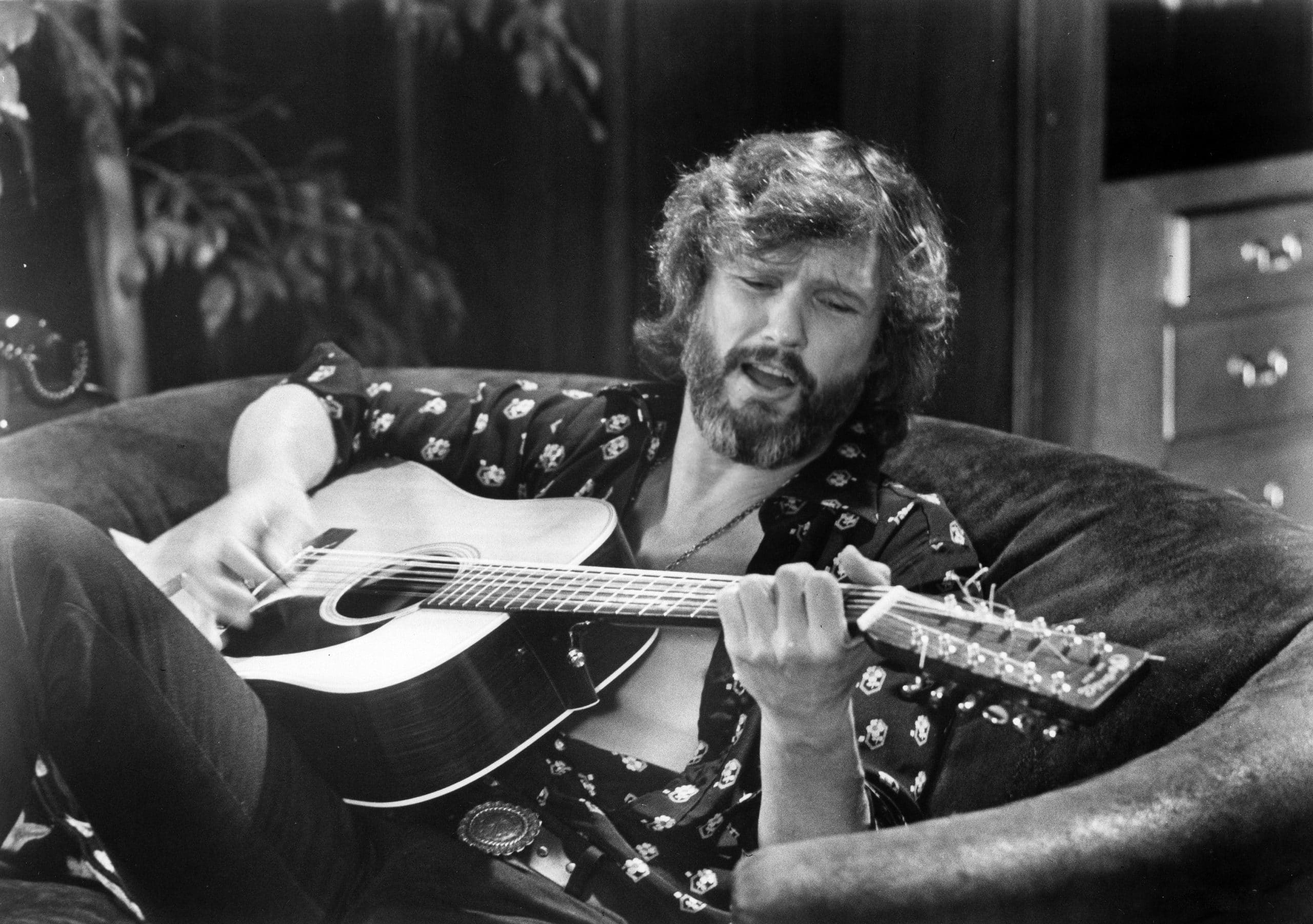 UNSPECIFIED - CIRCA 1970: Photo of Kris Kristofferson Photo by Michael Ochs Archives/Getty Images