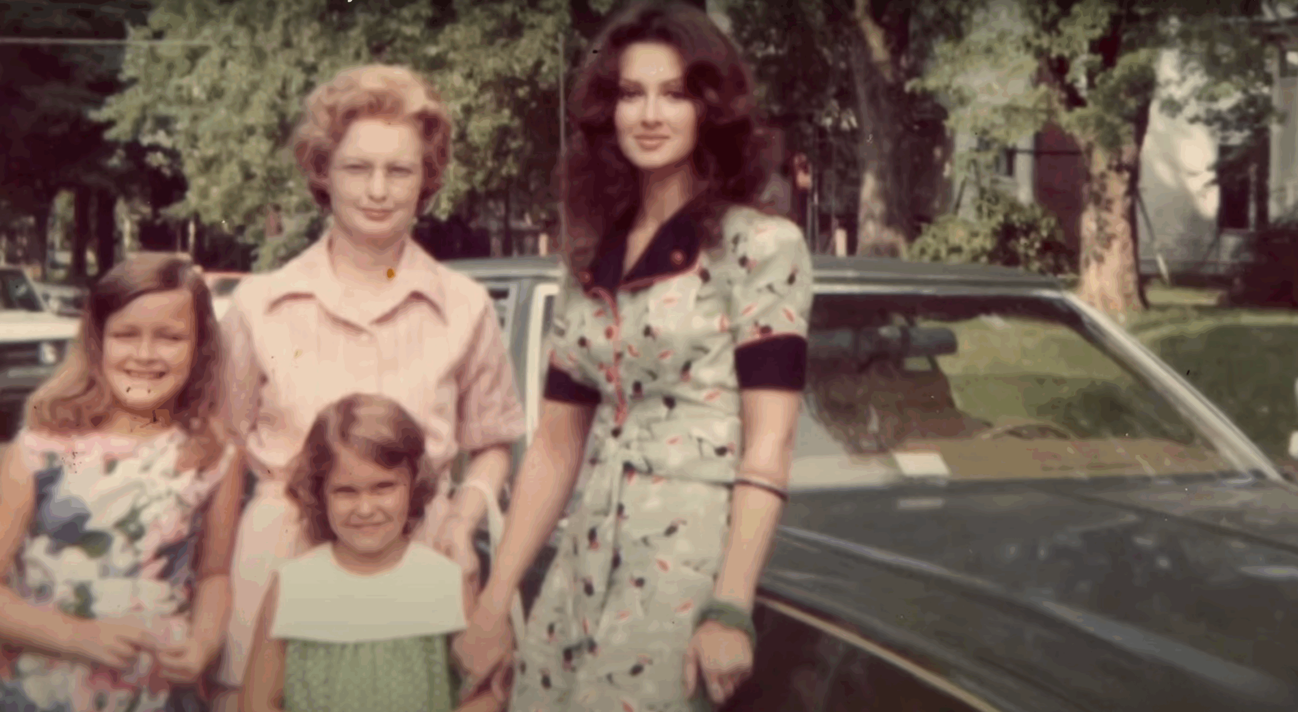 Naomi Judd with her mom and daughters