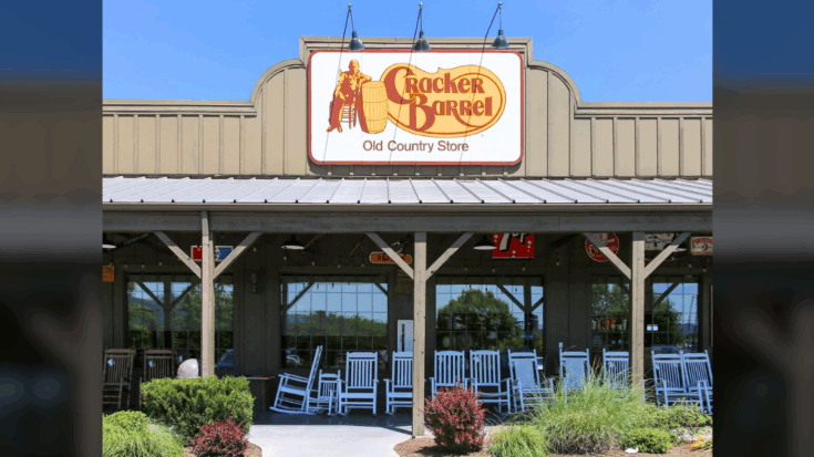 Cracker Barrel debuts new logo