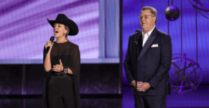 Vince Gill, Lainey Wilson Team Up For Emmy Awards In Memoriam Performance Of “Go Rest High On That Mountain”