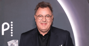 Vince Gill Signs Lifetime Record Deal, Will Release A New EP Every Month For A Year