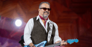 Mavericks Frontman Raul Malo Has Died